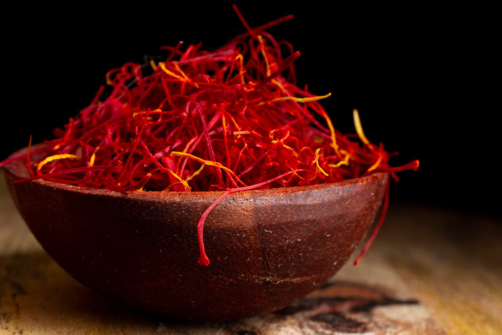 Premium Saffron (Zafran) in Bangladesh – 100% Pure Kashmiri Saffron